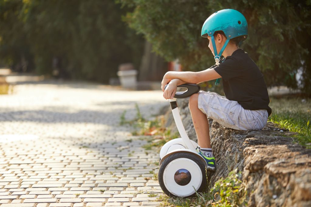 is a hoverboard safe for a 5 year old is a hoverboard safe for a 5 year old