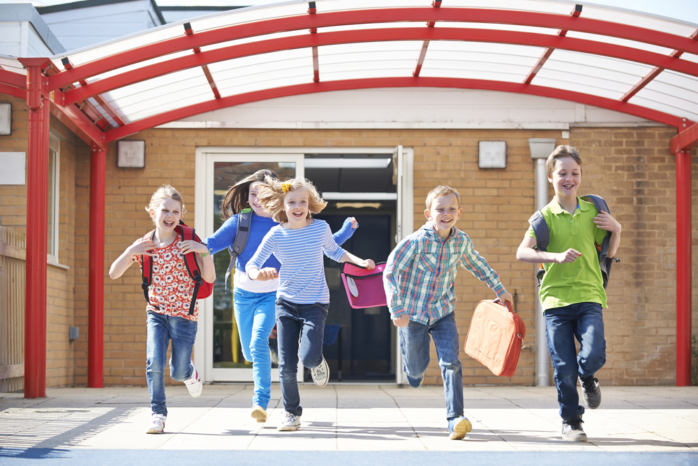 how to make new friends at school