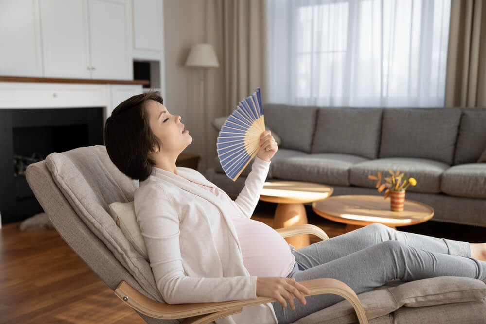 pregnancy symptoms week by week