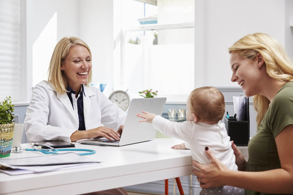 how early can babies walk