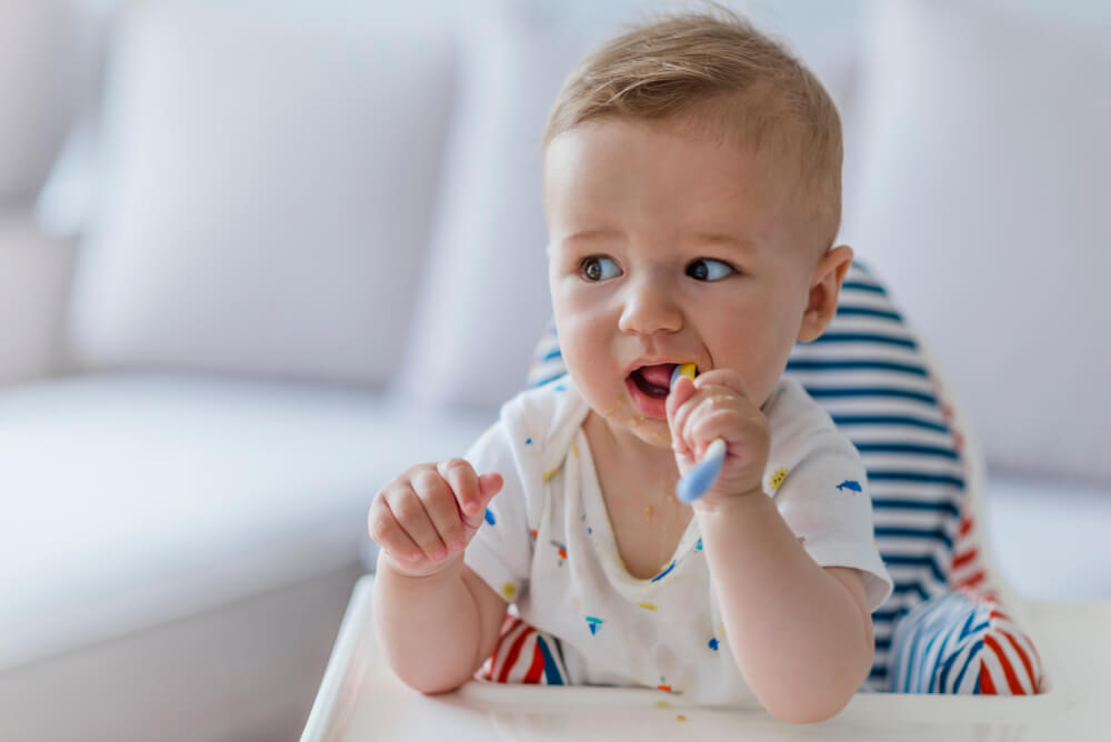 how much should an 11 month old weigh