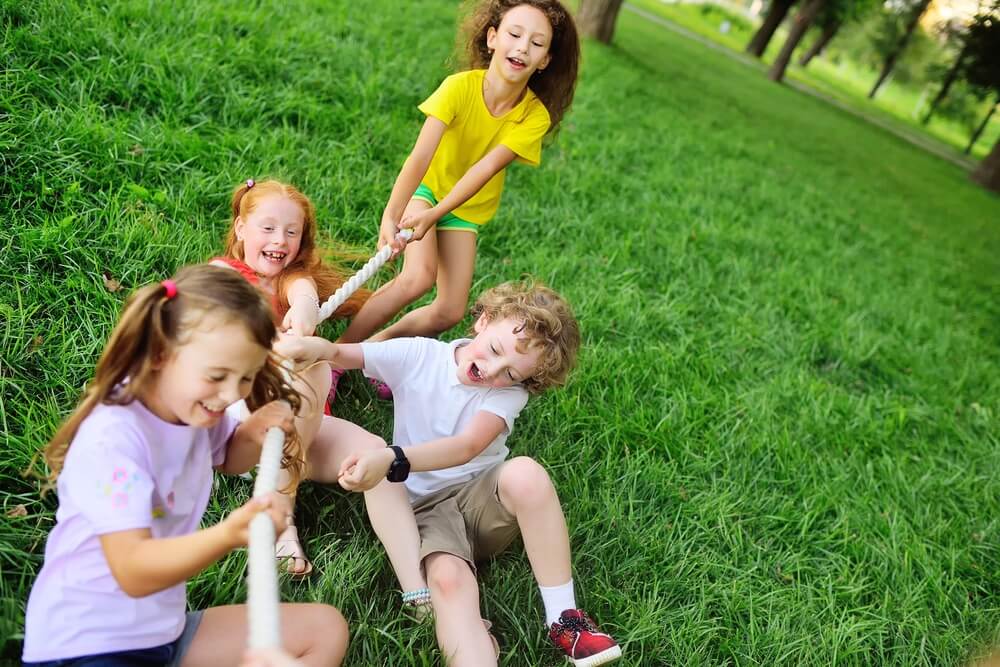 What is Parallel Play: Definition, Examples and Parallel Play ...