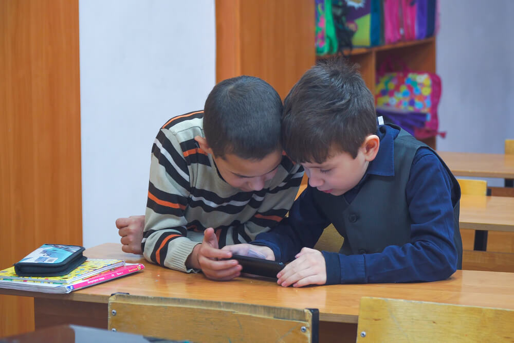 why students should have phones in school
