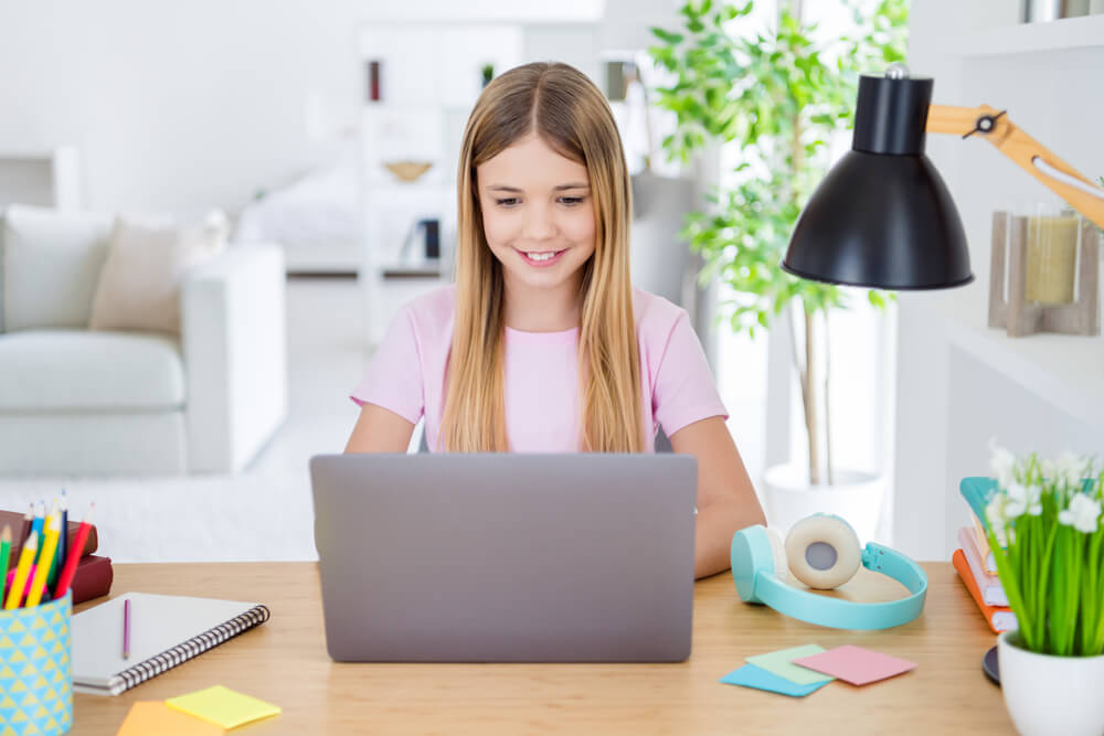 Email for Kids: Best & Safe Services | Findmykids