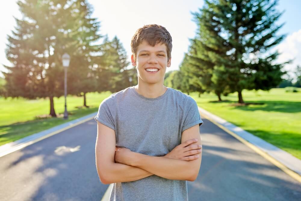 when do men stop growing