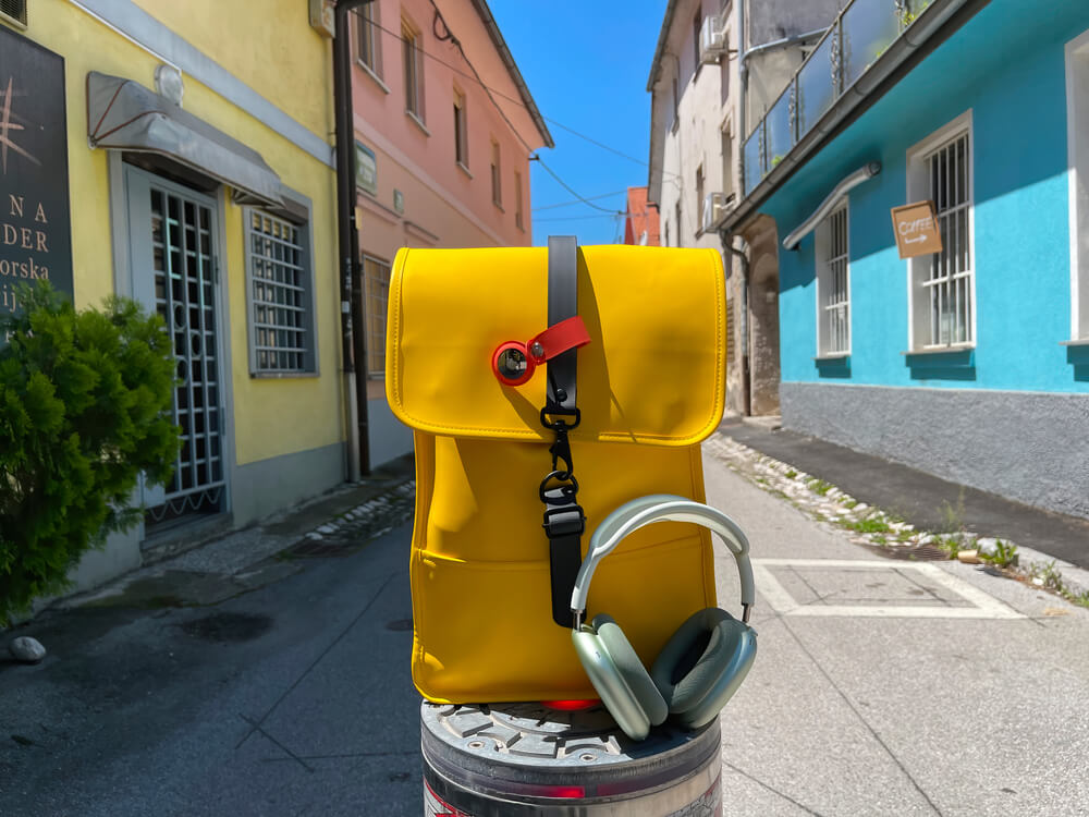 How to Share Airtag with Family: Step-by-step Guide | Findmykids