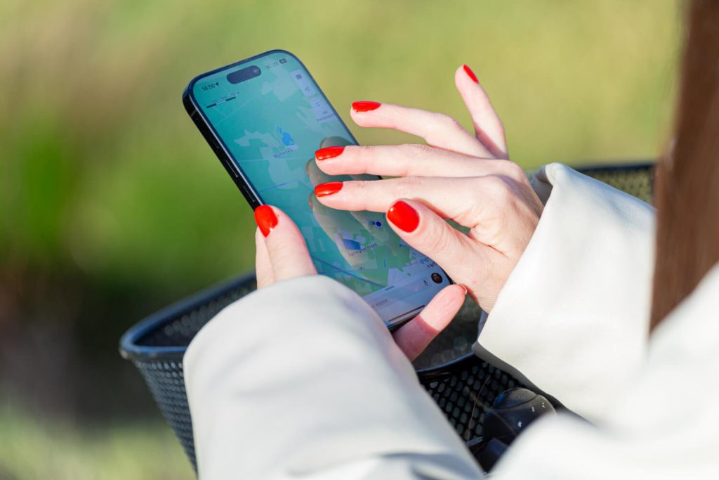 how to ping a cell phone